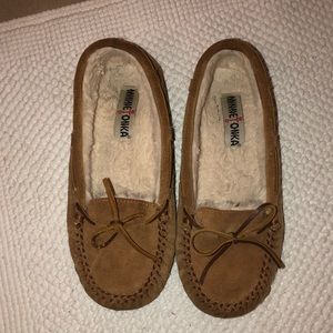 Minnetonka Slippers